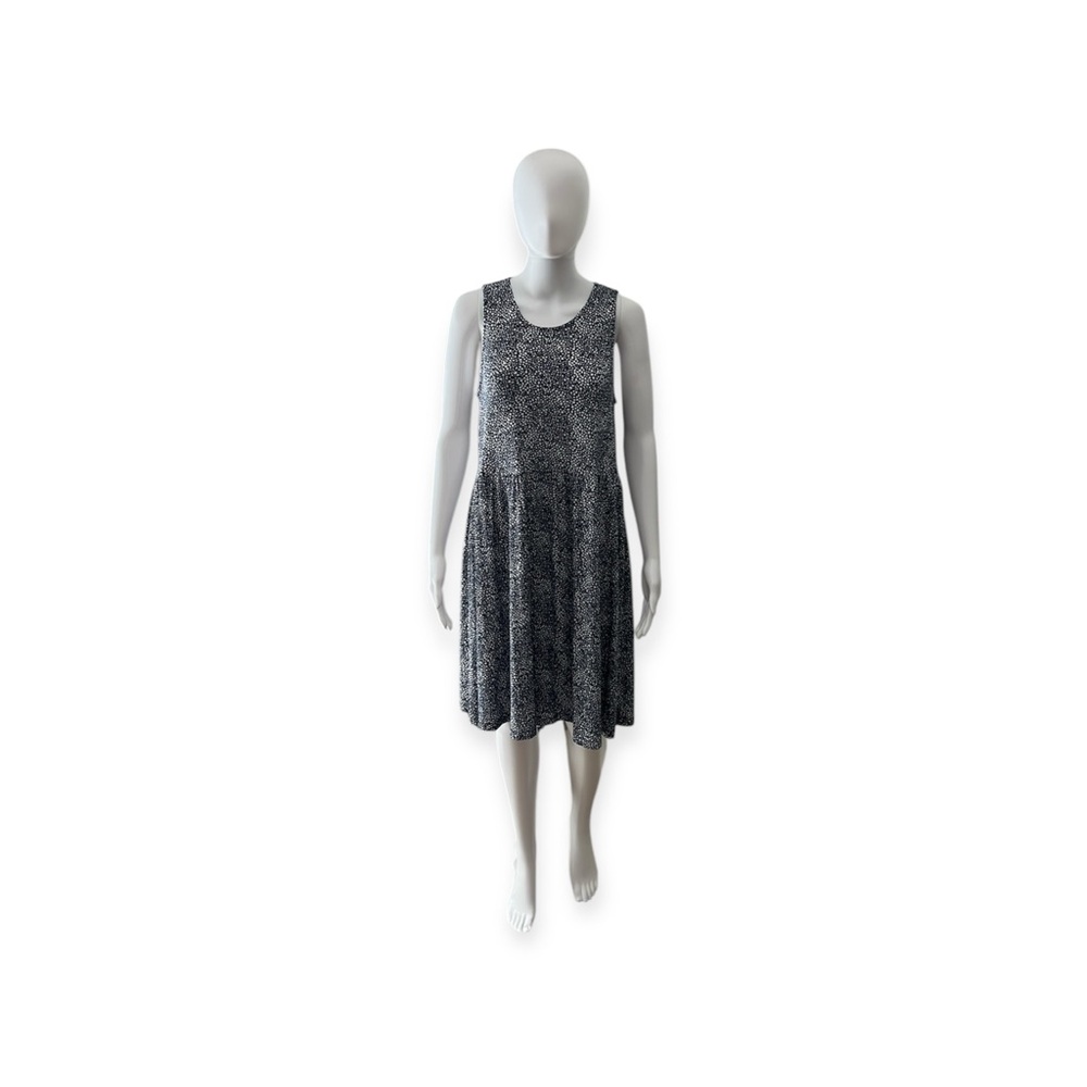 Old Navy Blue and White Sundress Size Medium